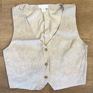 NWOT House of Harlow 1960 beige textured vest